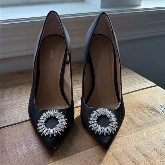 Express Black and Rhinestone Satin Pump Size 10 - Picture 1 of 7